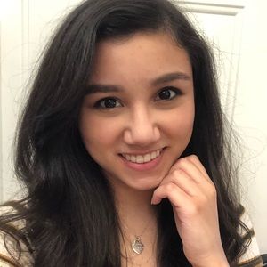 Meet your Posher, Mia